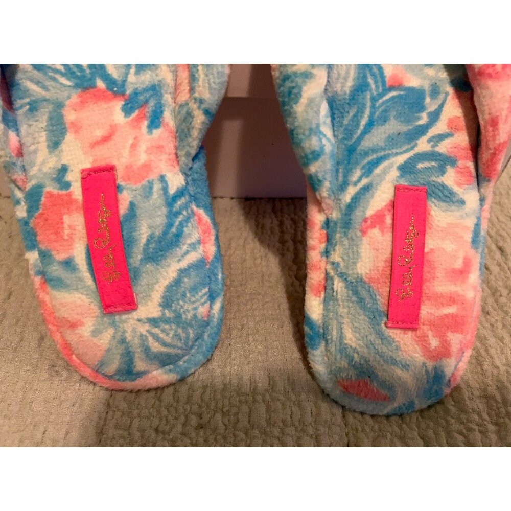Lilly Pulitzer Plush Slippers Womens Size 7/8 Blue Pink Floral Bow House Sandals - Picture 3 of 8